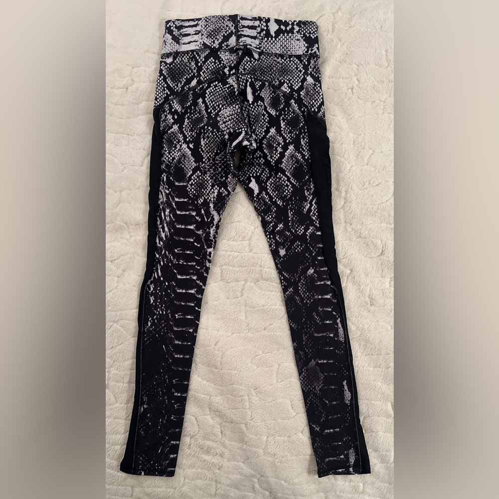 MICHI Stardust Snake
Python Print leggings size M… - image 5